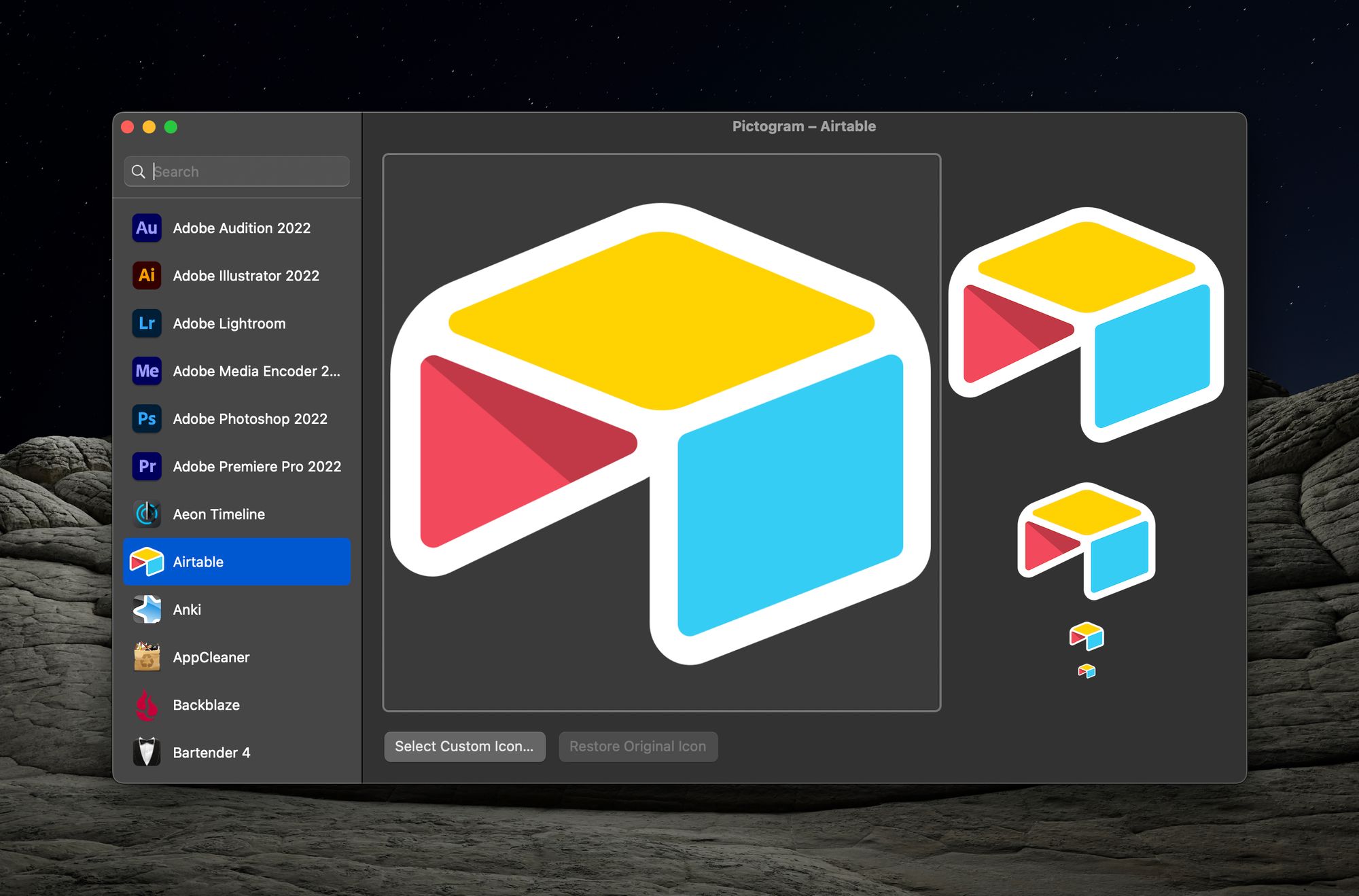 A colorful tr-colored icon in the shape of a table.